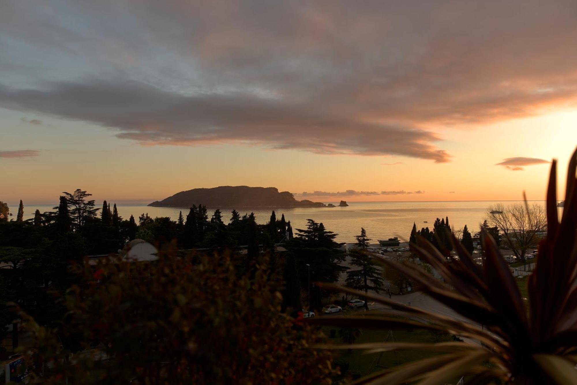 Hotel Imperial Conference & Spa Budva Exterior photo